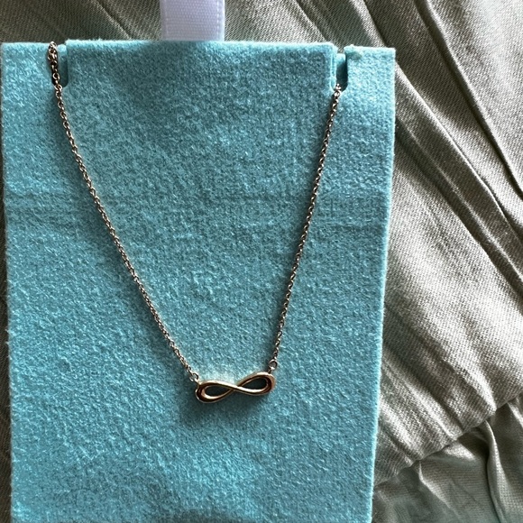 Authentic infinity pendant necklace gold - Picture 2 of 7